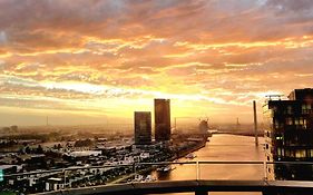Melbourne Lifestyle Apartments - Best Views On Collins